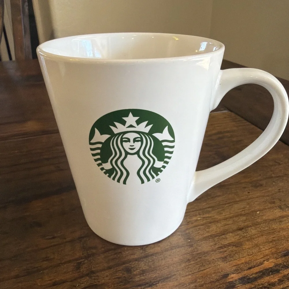 Starbucks 2017 White Green Siren Logo Coffee Mug 12 oz Ceramic